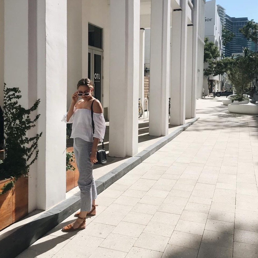 Reformation Linen Off the shoulder top